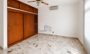 Casona Colonial con Uso Mixto Centro Histórico Querétaro