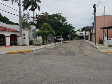 Casa en Renta en Chuburna de Hidalgo en Privada, Mérida, Yucatán.