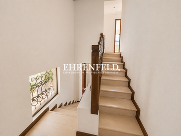 Oportunidad, Viña del Mar Alto, Viña Del Mar. Casa de 136 m2, remodelada.