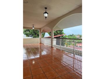 CASA EN BETANIA A LA VENTA