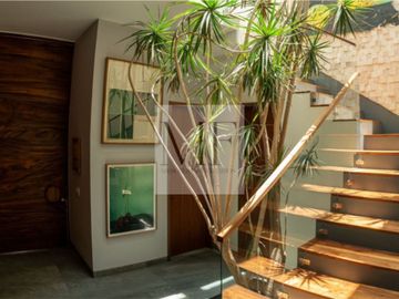 RESIDENCIA EN VENTA CAMPO LAGO