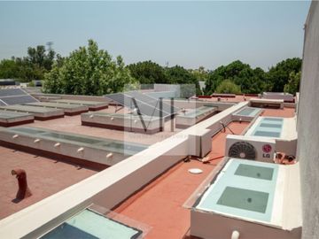 RESIDENCIA EN VENTA CAMPO LAGO