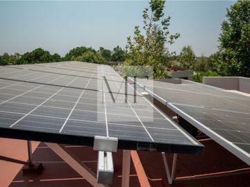 RESIDENCIA EN VENTA CAMPO LAGO