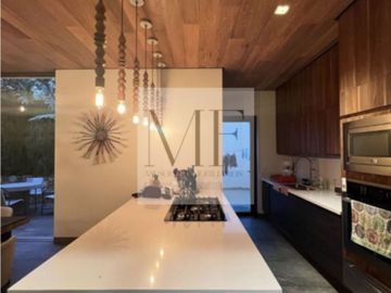 RESIDENCIA EN VENTA CAMPO LAGO