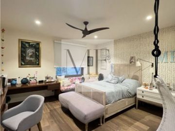 RESIDENCIA EN VENTA CAMPO LAGO