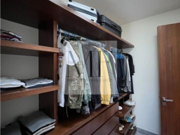 RESIDENCIA EN VENTA CAMPO LAGO