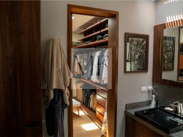 RESIDENCIA EN VENTA CAMPO LAGO
