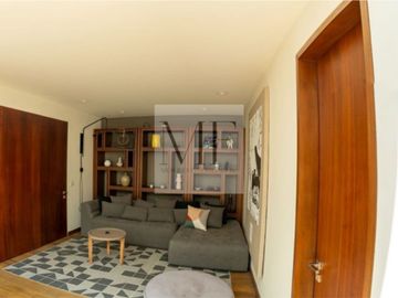 RESIDENCIA EN VENTA CAMPO LAGO