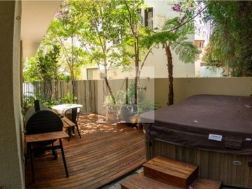 RESIDENCIA EN VENTA CAMPO LAGO