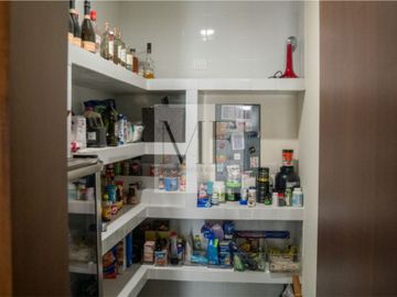 RESIDENCIA EN VENTA CAMPO LAGO