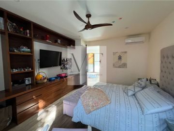 RESIDENCIA EN VENTA CAMPO LAGO