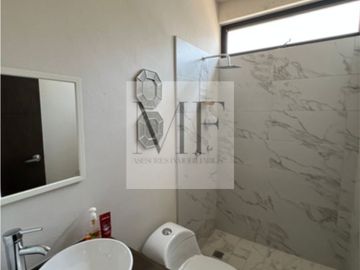 CASA EN VENTA BOSQUES VALLARTA