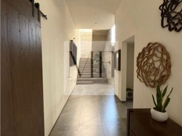 RESIDENCIA EN VENTA TRES RIOS