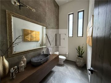RESIDENCIA EN VENTA TRES RIOS