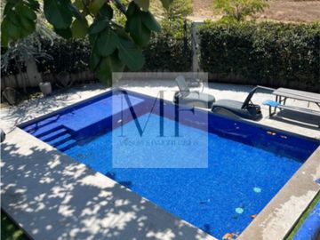 RESIDENCIA EN VENTA TRES RIOS