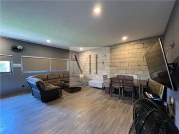 RESIDENCIA EN VENTA TRES RIOS