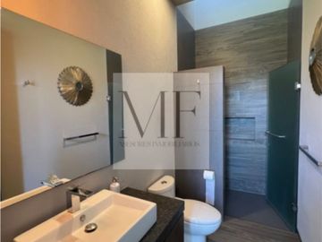 RESIDENCIA EN VENTA TRES RIOS