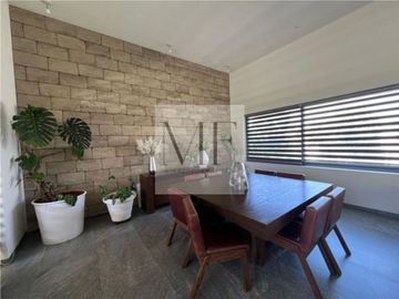 RESIDENCIA EN VENTA TRES RIOS