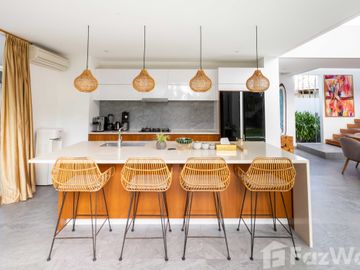 5 Bedroom Villa for sale in Canggu, Bali