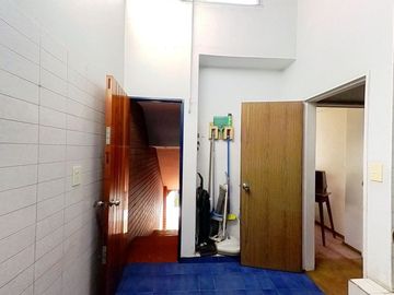 VENTA CASA JARDIN PILETA COCHERA LINIERS