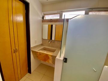 HERMOSA RESIDENCIA EN VENTA PUERTA DE HIERRO