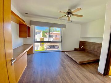 HERMOSA RESIDENCIA EN VENTA PUERTA DE HIERRO