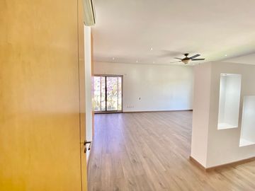 HERMOSA RESIDENCIA EN VENTA PUERTA DE HIERRO