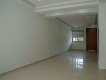 CASA EN VENTA EN LA CIMA DE ZAPOPAN