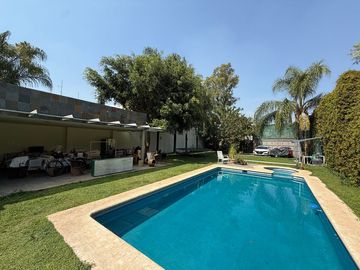 CASA EN VENTA EN CHAPALITA