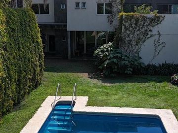 CASA EN VENTA EN CHAPALITA