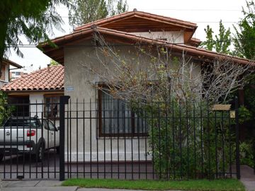 Casa en venta  en LAS CONDES