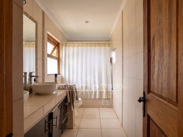 Casa en exclusivo condominio