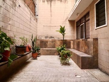 CASA EN VENTA EN MORELIA, UBICADA EN COL. ARRIAGA RIVERA.