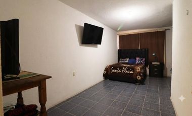 CASA EN VENTA EN MORELIA, UBICADA EN COL. ARRIAGA RIVERA.