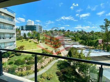 CASA EN VENTA EN SIQUIMAN  2 DORMITORIOS VISTA AL LAGO Y AMENITIES PREMIUM EN VENETO VILLAGE