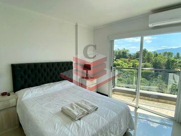 CASA EN VENTA EN SIQUIMAN  2 DORMITORIOS VISTA AL LAGO Y AMENITIES PREMIUM EN VENETO VILLAGE
