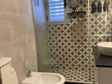 Cod 102 CATEGORIA / ALQUILER Y VENTA - Sobre línea del mar