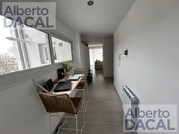 SEMIPISO A ESTRENAR AL FRENTE