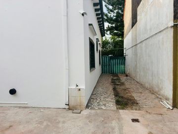 Alquiler 2 Dorm Garage Patio Jardin al Frente