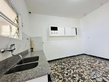 Alquiler 2 Dorm Garage Patio Jardin al Frente