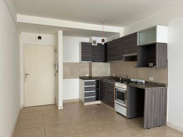 Venta Monoambiente divisible con balcón en Almagro