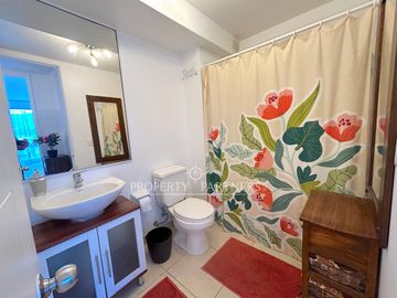 ¡Oportunidad Única! Departamento Amoblado con Excelente Distribución y Equipamiento Completo