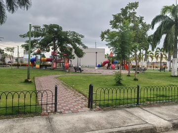Terreno en Urb. La Delicia, Via a Salitre  GabH