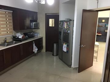 CASA EN CUMBRES 6 SECTOR