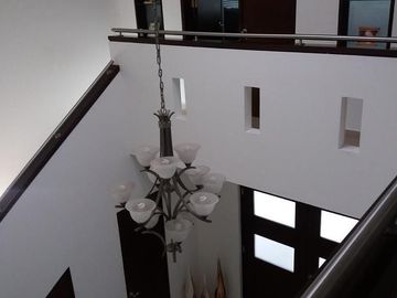 CASA EN CUMBRES 6 SECTOR