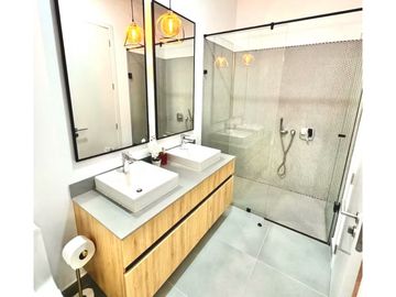 Republica de El Salvador. Departamento Lujo 210m2, 3 habitaciones