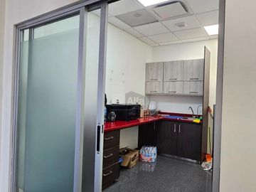 Oficina comercial en venta en Vista del Sol, Chihuahua, Chihuahua
