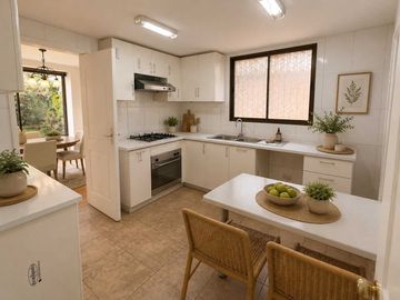 Casa en venta  en HUECHURABA