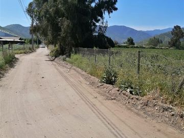 Sitio en Venta en CURACAVI LO AGUILA SECTOR SEMILLERO