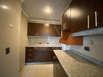 Venta Gran Casa en avenida Santa Amalia.